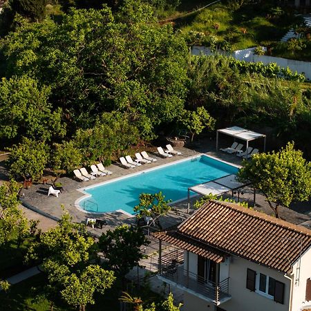 Orange Grove Suites Benícesz Kültér fotó